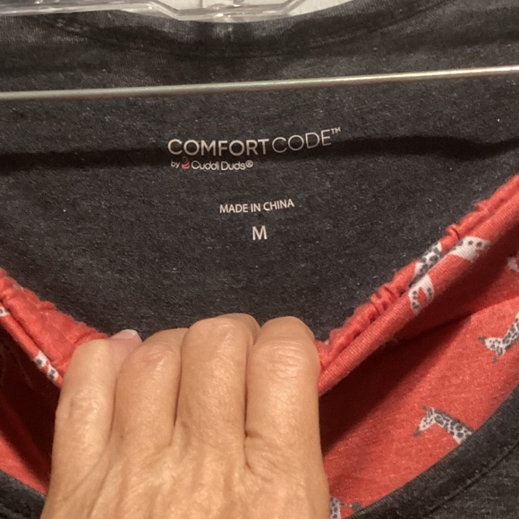 NWOT Women’s COMFORT CODE by Cuddl Duds - Giraffe Pajamas - Size Medium - Picture 5 of 6